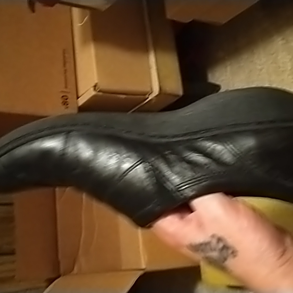 Shoes - Picture 2 of 3